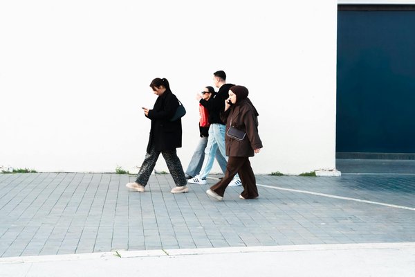 Fachkräftemangel im Gesundheitssystem: Lösungen durch maßgeschneiderte Online-Kurse